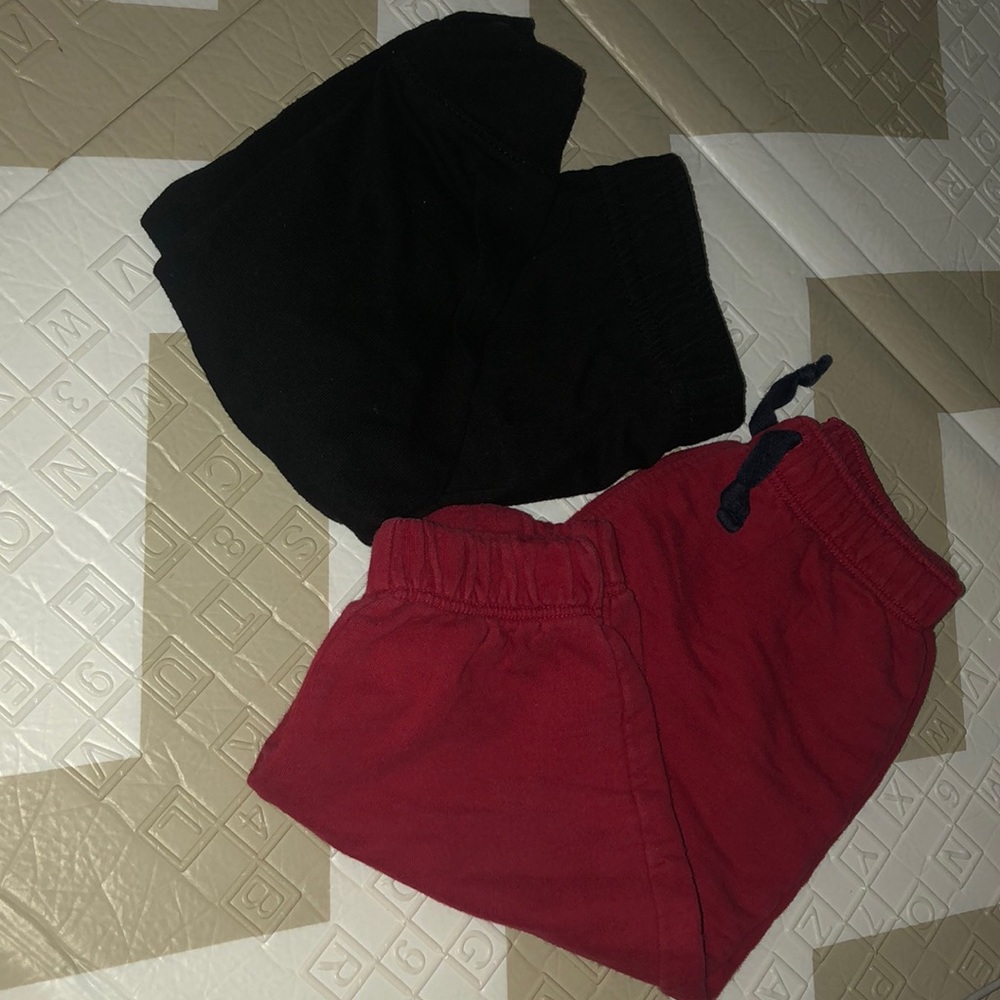 2 pairs of joggers